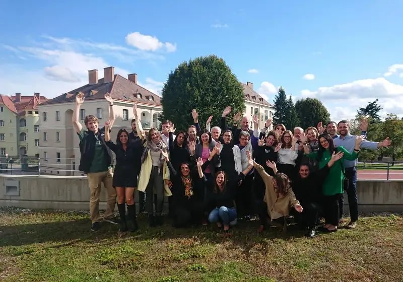 Happy picture of all the partners in easyRights.